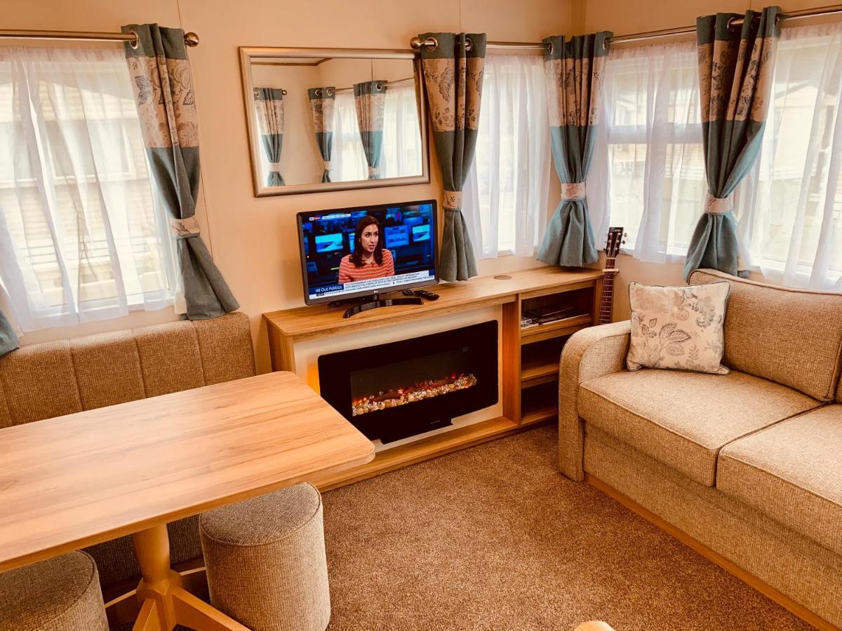 Shorefield Country Park, Where The New Forest Meets The Sea, Passes For All Entertainment Included Милфорд он Сий Екстериор снимка